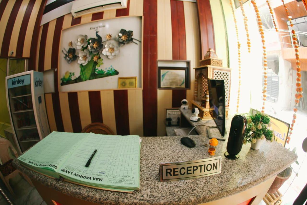 Maa Vaibhav Laxmi Guest House Rishīkesh Exteriör bild