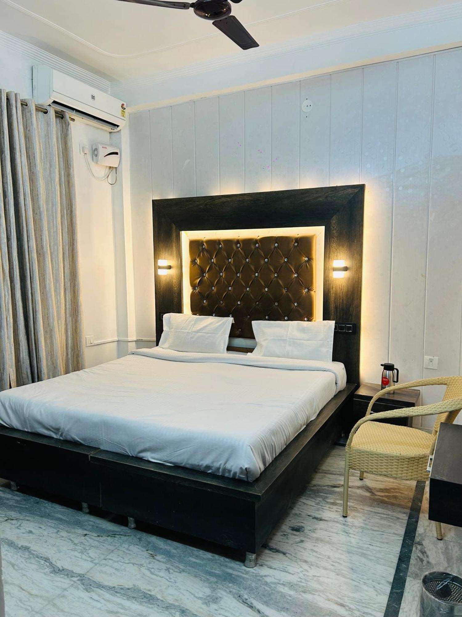 Maa Vaibhav Laxmi Guest House Rishīkesh Exteriör bild