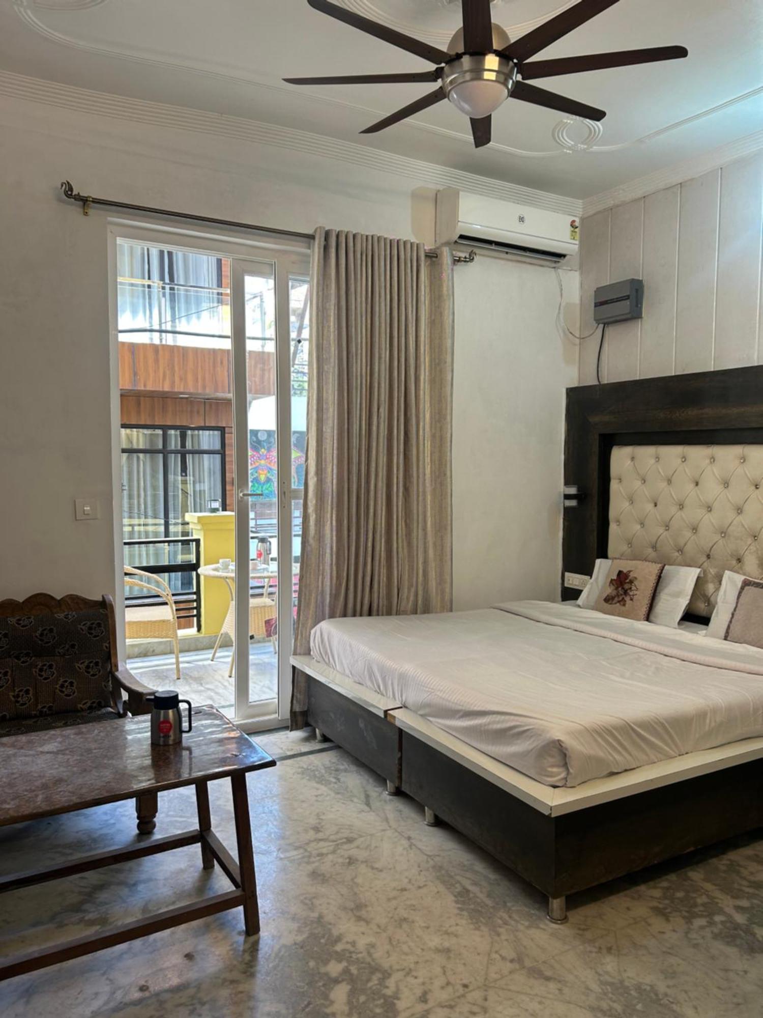 Maa Vaibhav Laxmi Guest House Rishīkesh Exteriör bild